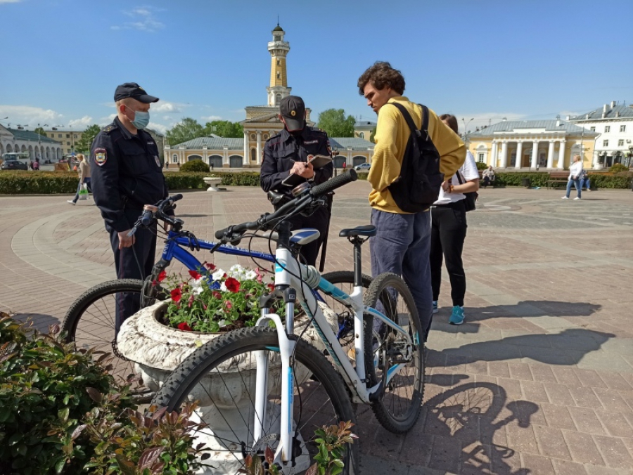 Костромич украл велосипед и катался на нем по городу