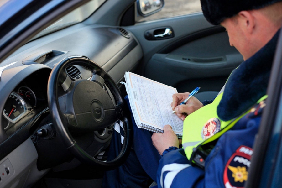 Ряды безработных Костромской области пополнил автоинспектор-взяточник