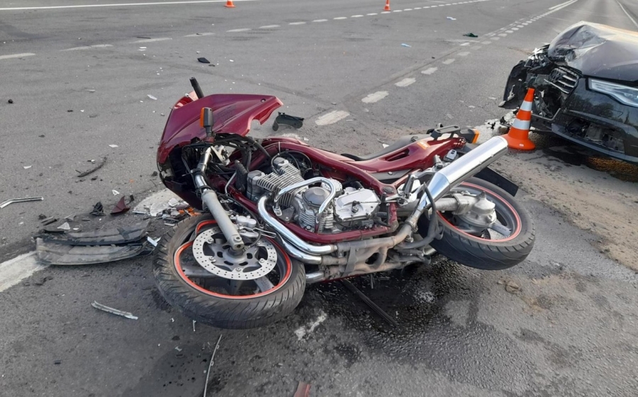 Под Костромой иномарка сбила мотоцикл (ФОТО)