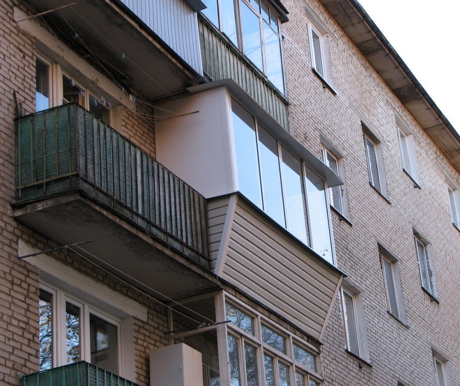 Костромичи, разгуливающие по балкону нагишом, могут сесть в тюрьму