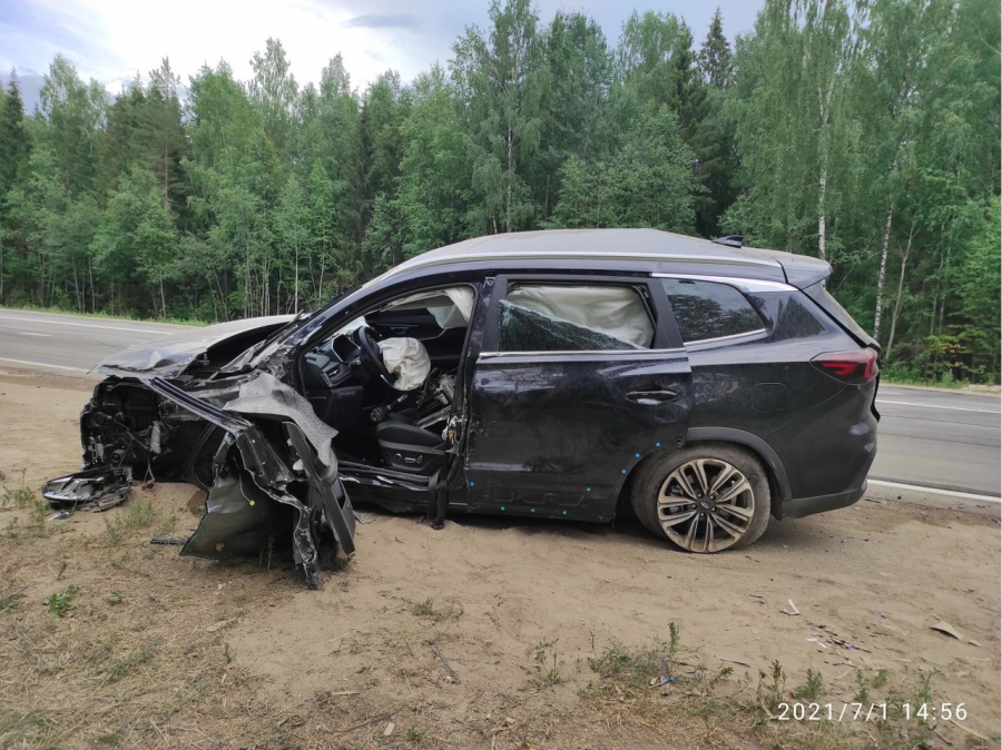 В Костромской области уставший водитель спровоцировал тройное ДТП