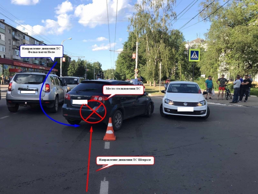 В Костроме в аварию попала машина с двумя грудными детьми
