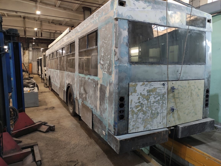 В Костроме восстанавливают изношенные московские автобусы