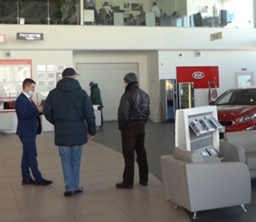 Автосалон KIA в Костроме возобновил работу после недельного простоя из-за долгов по аренде