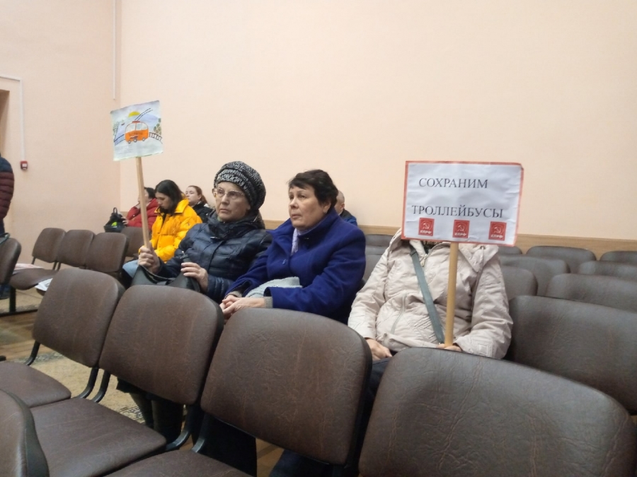 «Где глава?»: итоги первого часа публичных слушаний по работе общественного транспорта в Костроме
