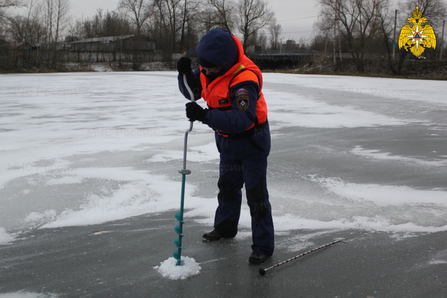 Костромичам официально запретили выходить на лёд