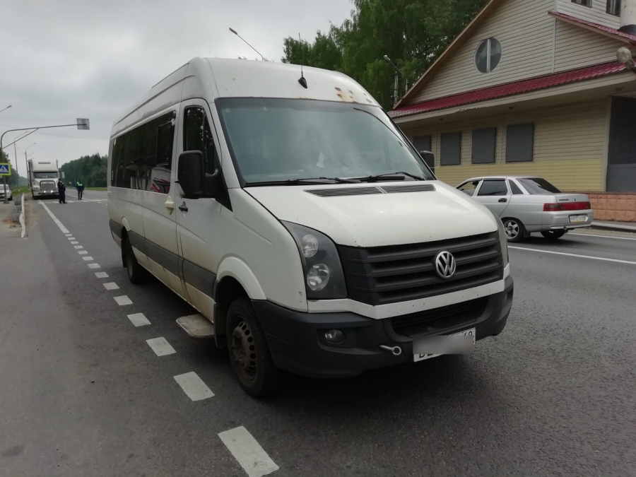 Сотрудники ГИБДД сняли с маршрута костромской пассажирский микроавтобус