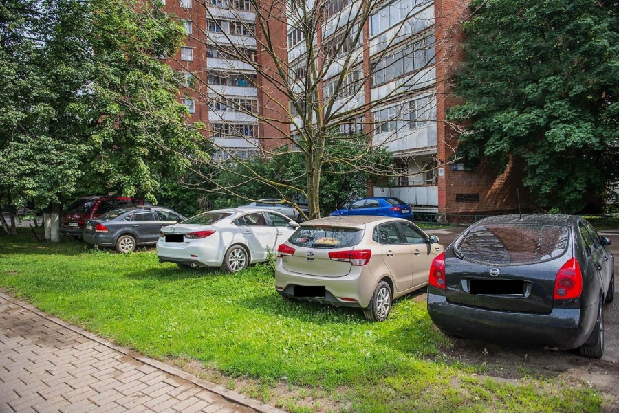 За неправильную парковку костромские водители заплатят 500 рублей