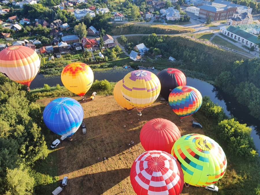 Гигантские воздушные шары поднимутся в небо в Костроме