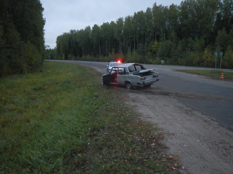 В Костромской области водитель-невидимка угробил машину в кювете