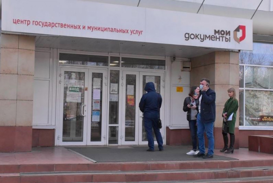 Разворачивали на входе: костромские пенсионеры сутки не могли получить QR-коды в МФЦ