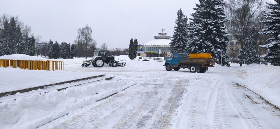 Костромичам сообщили, какие улицы очистят от снега 25 февраля