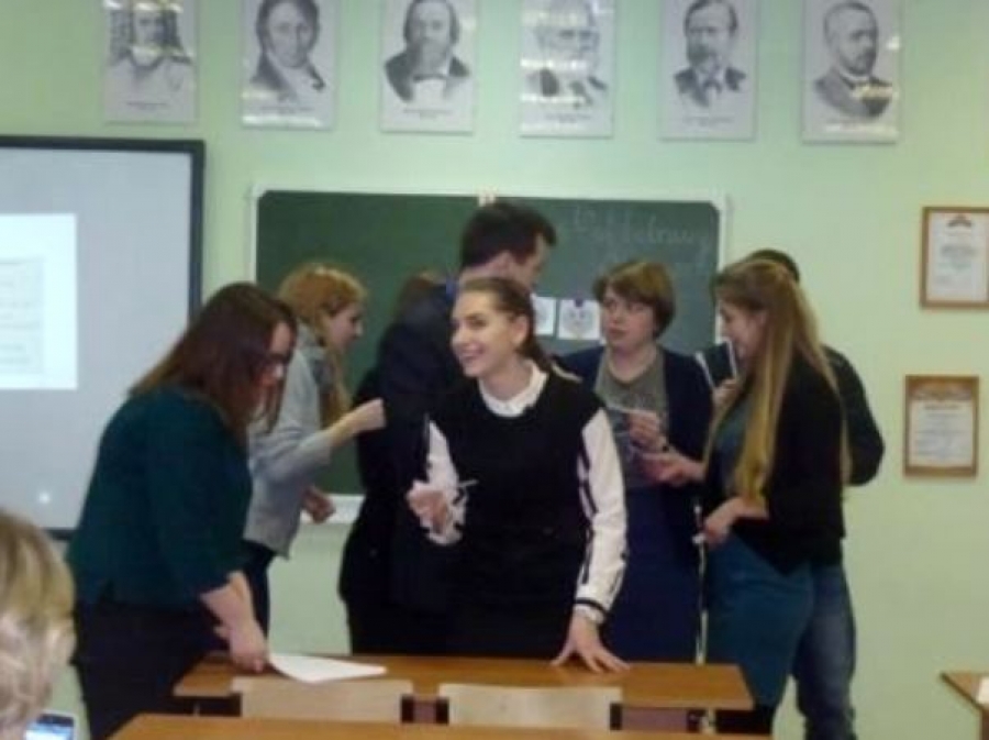 Костромским молодым педагогам увеличат размер и сроки ежемесячных выплат