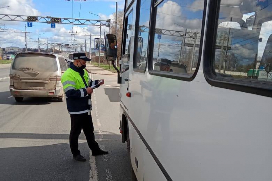 В Костроме сняли с маршрута пассажирский автобус
