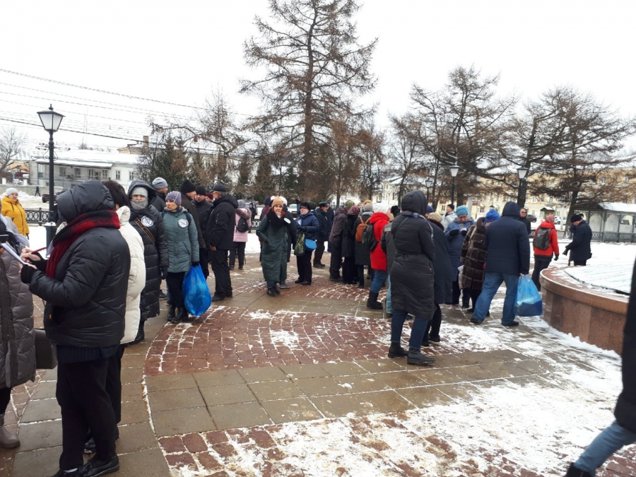 Костромичи вновь вышли на пикет против QR-кодов