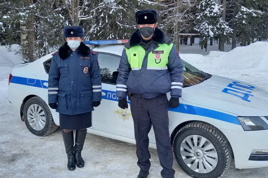 В Поназыревском районе семья с детьми едва не замерзла на обочине дороги