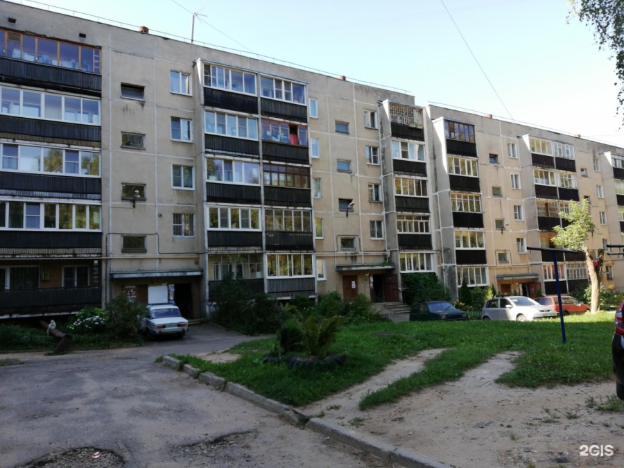 Администрация Костромы не смогла выселить трех человек из муниципальной квартиры