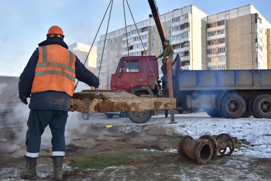13 участков Костромы будут отремонтированы коммунальщиками в течение суток