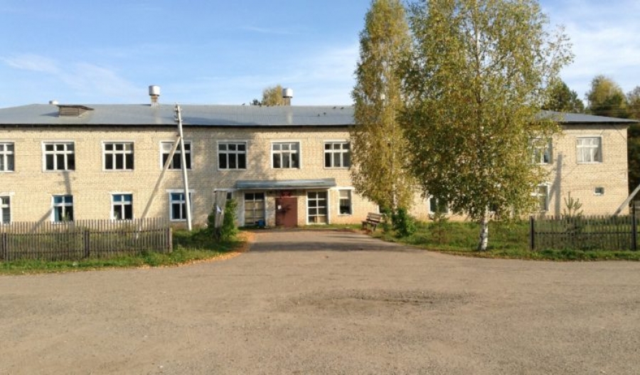 Власть закрыла глаза: районную больницу в Костромской области не могут отремонтировать уже больше года