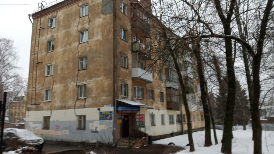 Многоквартирный дом в Костроме затопило из-за порыва на сетях ТГК-2 (ФОТО)