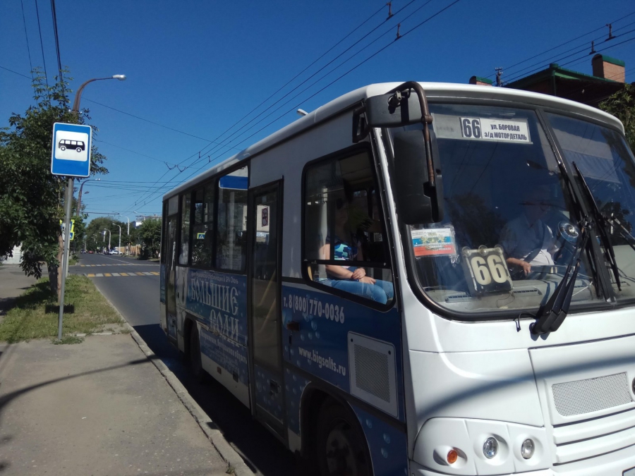 В Костроме водитель автобуса уронил и обругал пассажирку