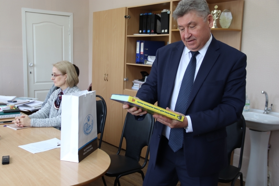 Костромские депутаты перевоспитывают трудных подростков
