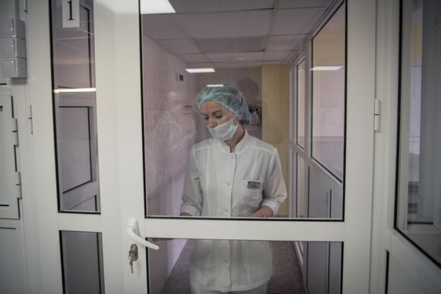 Двое костромских школьников госпитализированы с подозрением на коронавирус