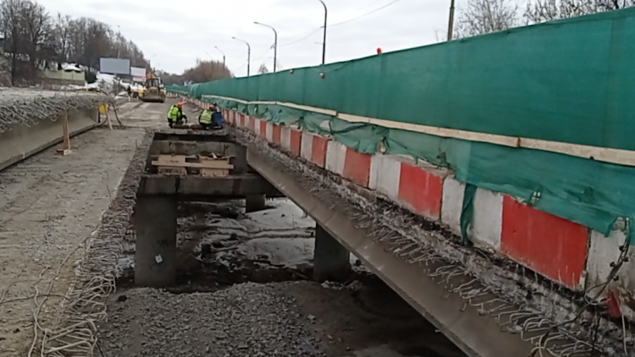 Ремонт моста через реку Черную в Костроме могут завершить раньше срока