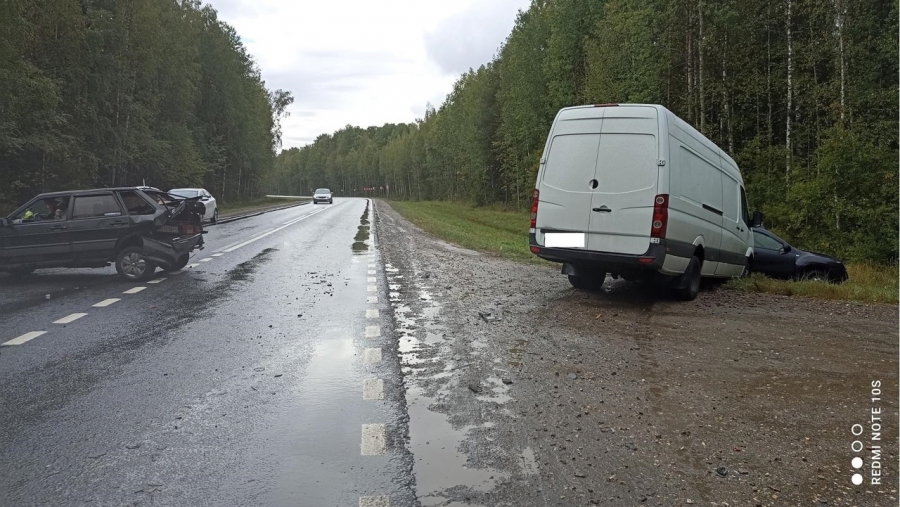 Авто сталкивались и переворачивались: на трассе Кострома-Шарья произошла массовая авария