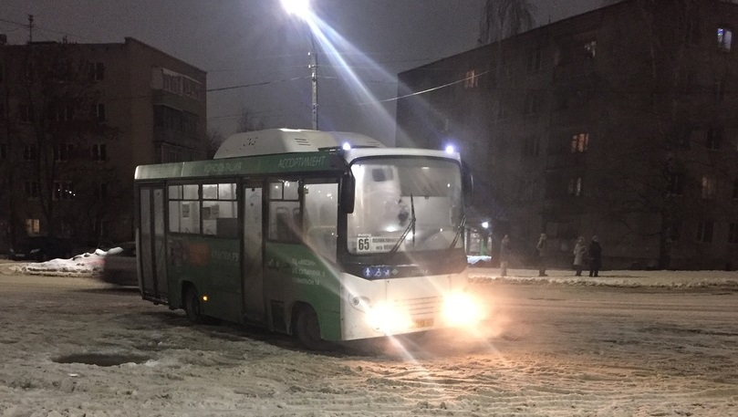 Парилка на колесах: в салоне еще одного костромского автобуса произошло задымление