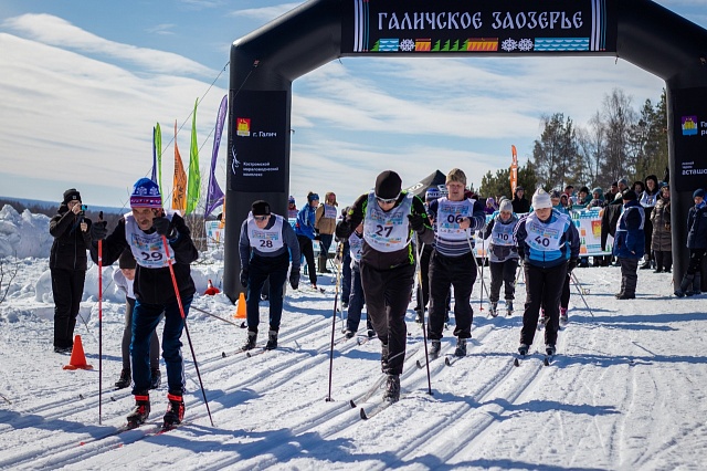 Более 700 лыжников из Костромы и других регионов отправили заявки на марафон «Галичское заозерье»