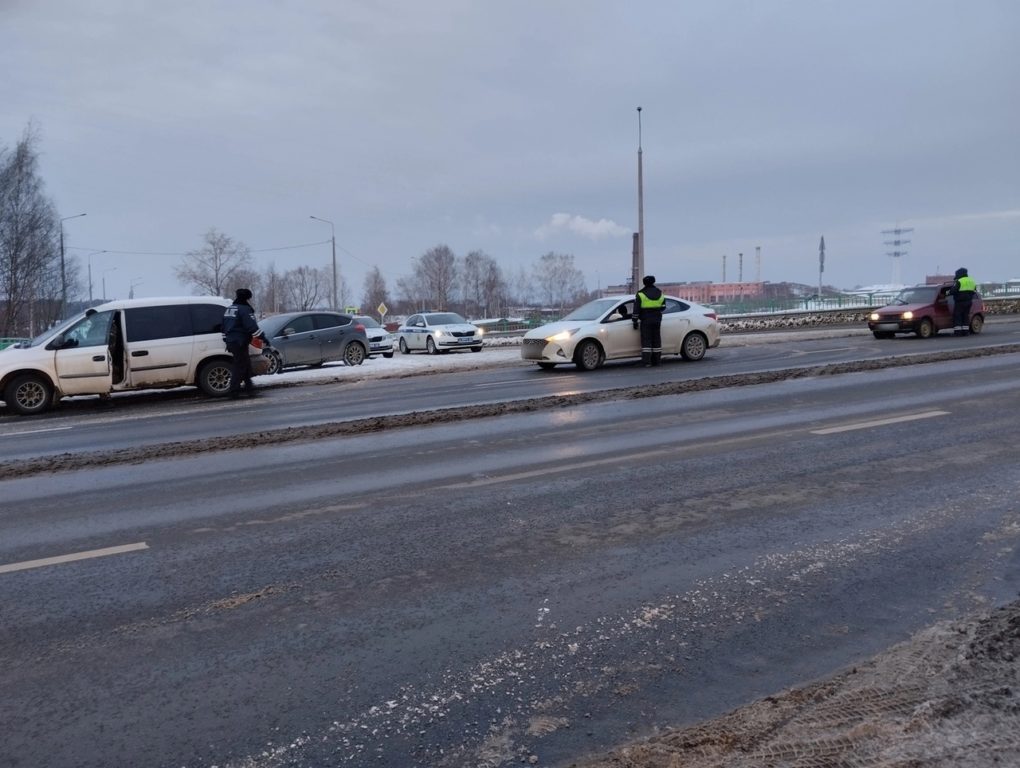 Костромские автоинспекторы поймали четырех пьяных водителей и семь без прав