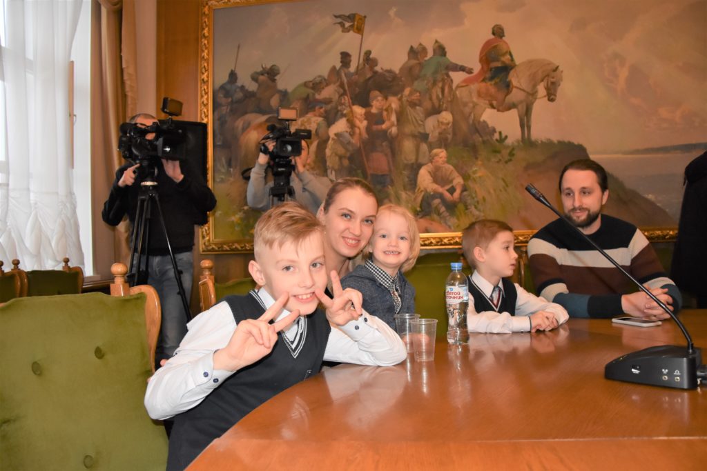 18 молодых семей из Костромы получили финансирование на улучшение жилья