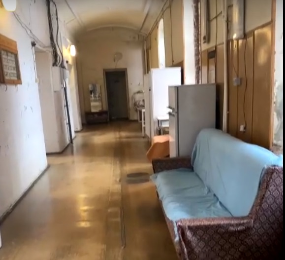 В окружной больнице Костромы можно без декораций снимать фильмы ужасов (ВИДЕО)