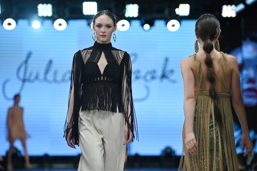 Костромские дизайнеры могут попасть на неделю моды в Москве