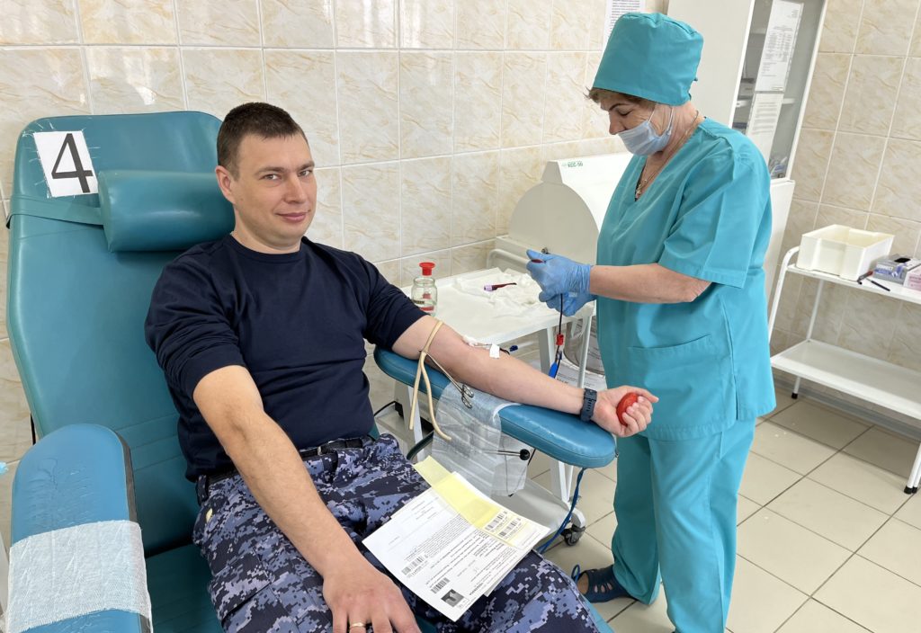 Костромские Росгвардейцы пополнили банк станции переливания крови