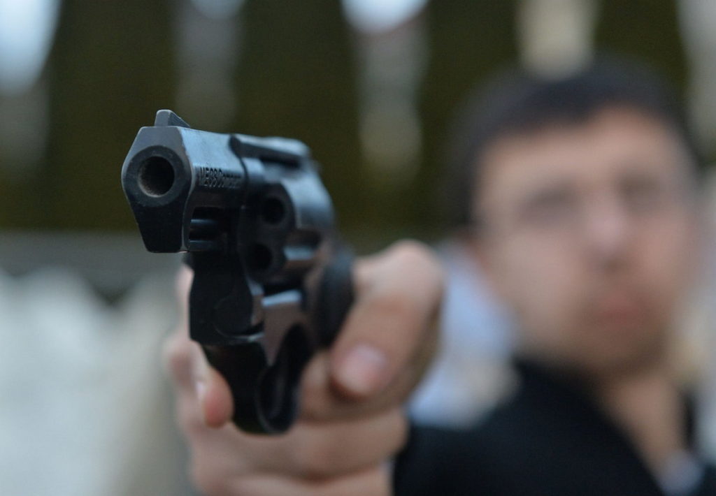 В Костромской области пьяный пенсионер устроил расстрел полицейских