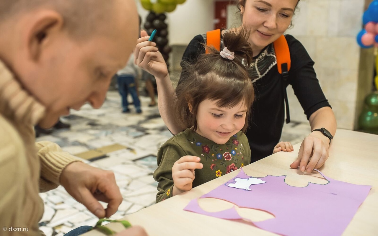 Костромские опекунские семьи будут получать увеличенное пособие на  содержание детей - Logos44