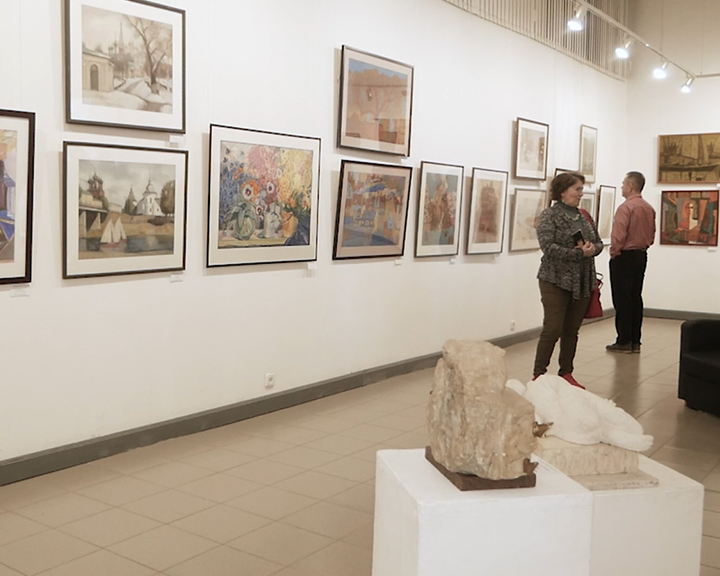 Ярославские художники представляют в Костроме свои лучшие работы