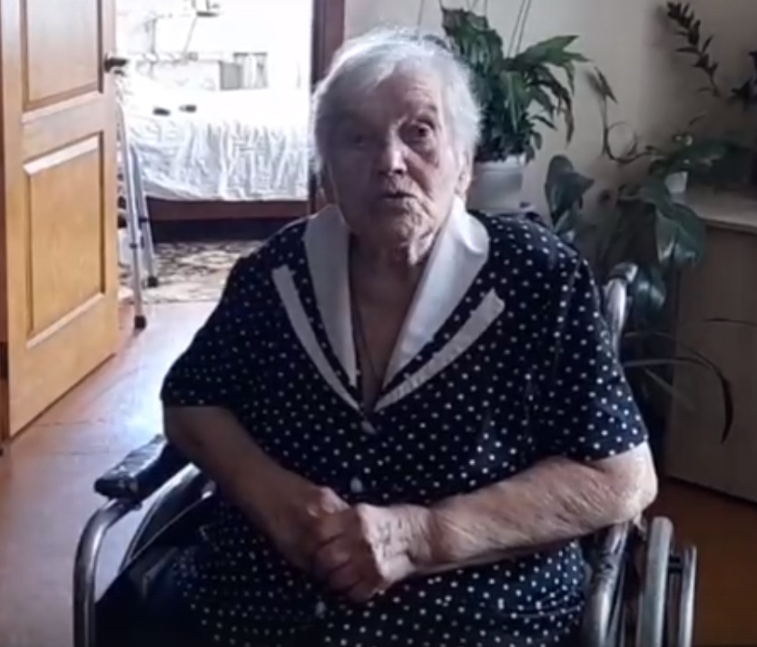 Победа будет за нами: 88-летняя костромская пенсионерка пишет письма участникам СВО