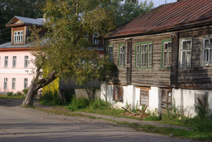 Вне зоны действия сети: целая деревня в Костромской области до сих пор живет без мобильной связи