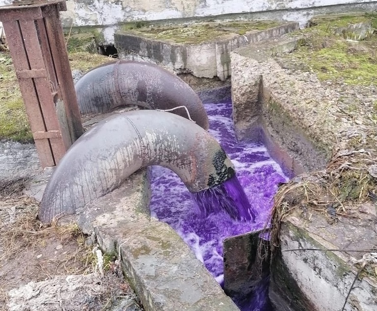 Костромские полицейские до сих пор не могут найти виновника выброса химикатов в канализацию в Волгореченске