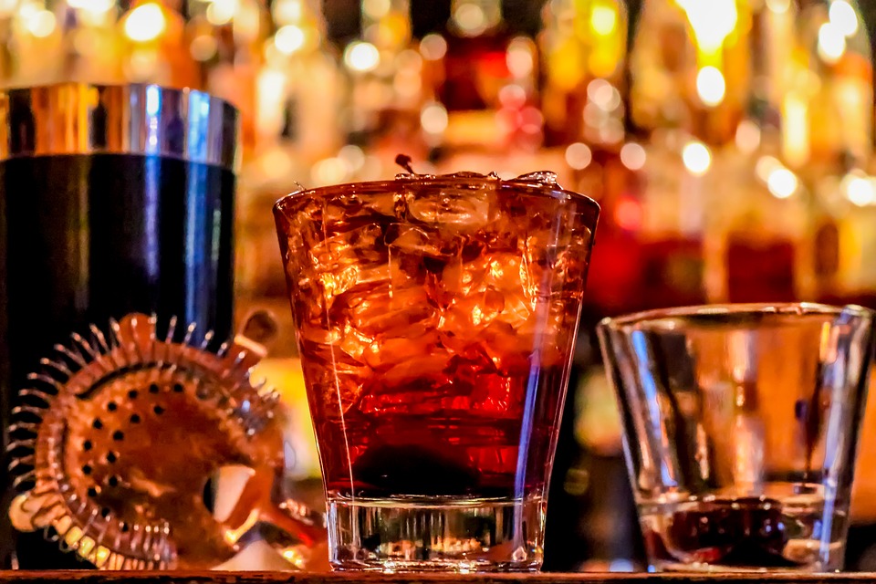 В костромском баре продавали нелицензированный алкоголь