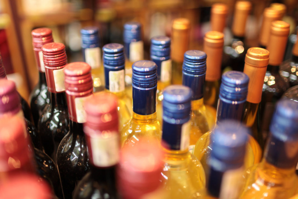 Костромич продал контрафактного алкоголя почти на 2 миллиона рублей