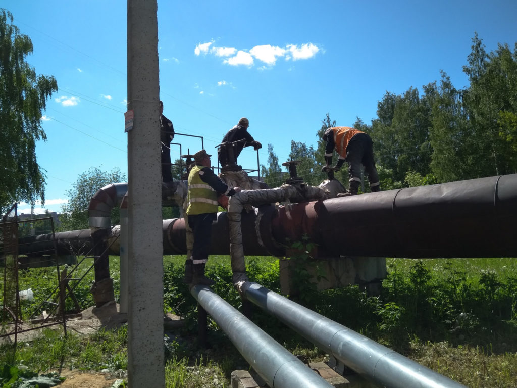 Работы по восстановлению подачи горячей воды в Костроме идут в усиленном режиме