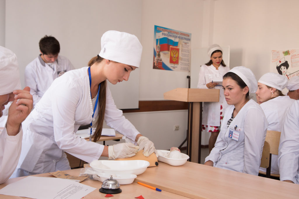 Костромичи имеют право на поступление в медицинские вузы без экзаменов