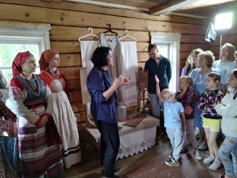 Костромичи самостоятельно собрали экспонаты для нового музея льна и бересты