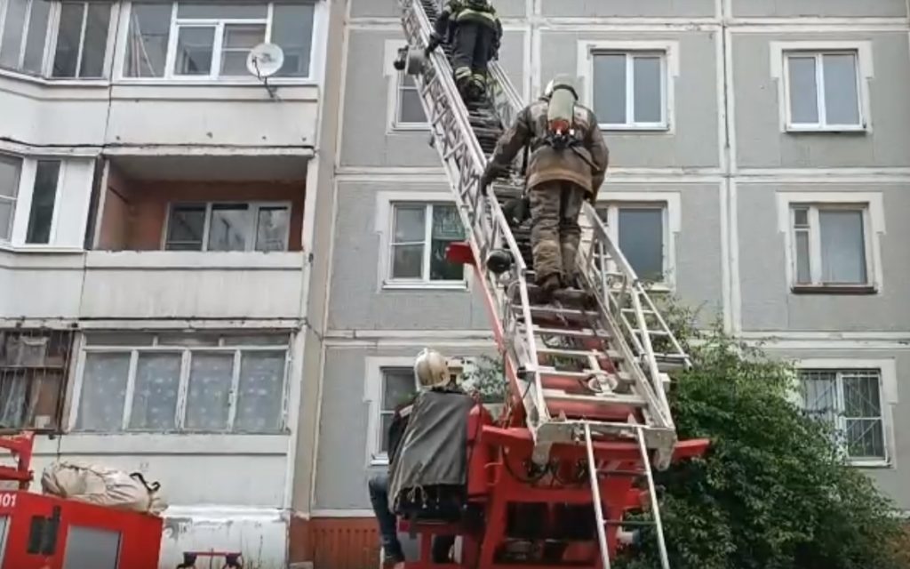 В Костроме пожарные тушили ужин забывчивой пенсионерки