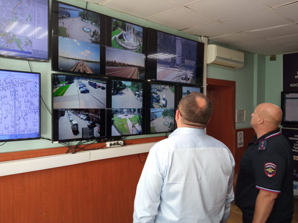 Общественники проверили работу дежурной части в Костроме