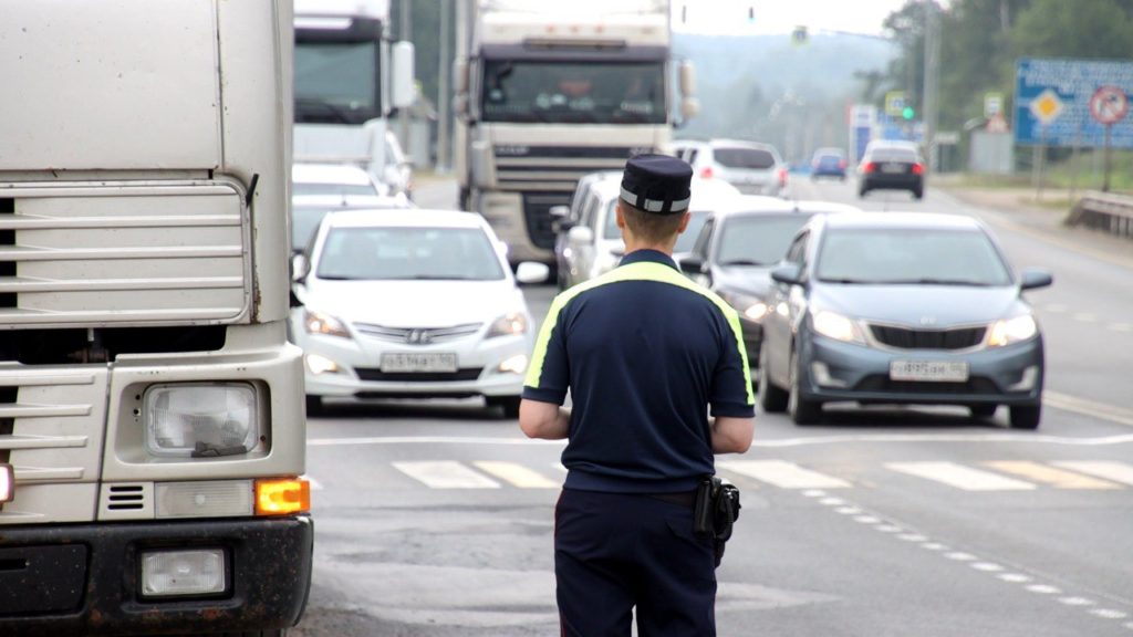 В Костроме появились посты контроля, чтобы снизить количество большегрузов на дороге